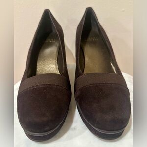 Stuart Weitzman Round Toe Chocolate Suede Heels